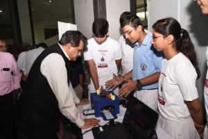 Amithab Kant CEO of Niti Aayog visiting one of the TinkerFest product